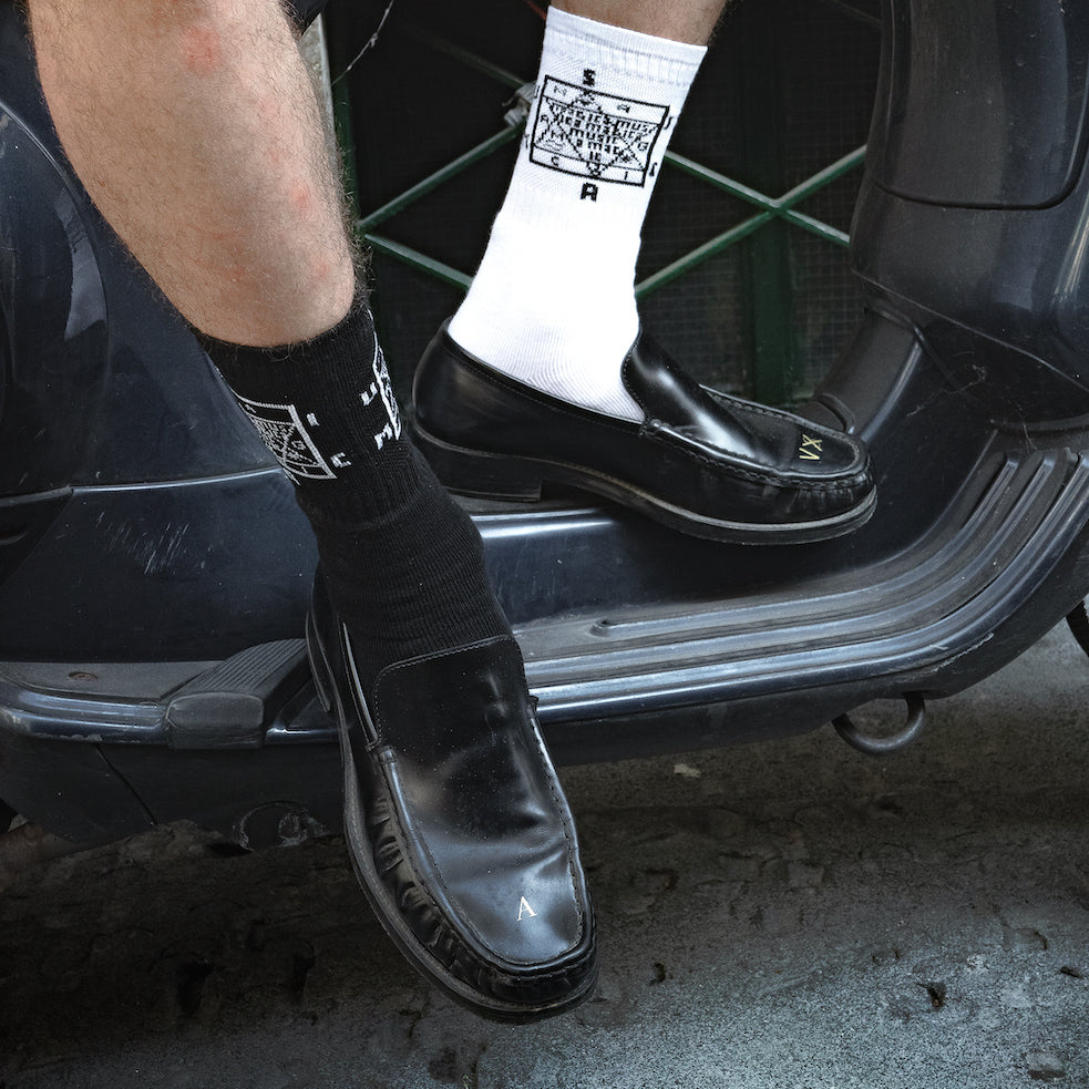 Venerus_Official_Merch_Calzini_Sigillo